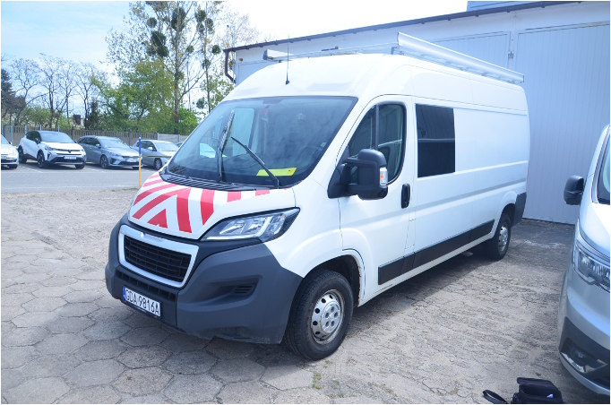 PEUGEOT Boxer 335 BlueHDi L3H2
