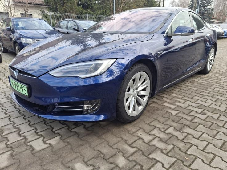 TESLA Model S 75D