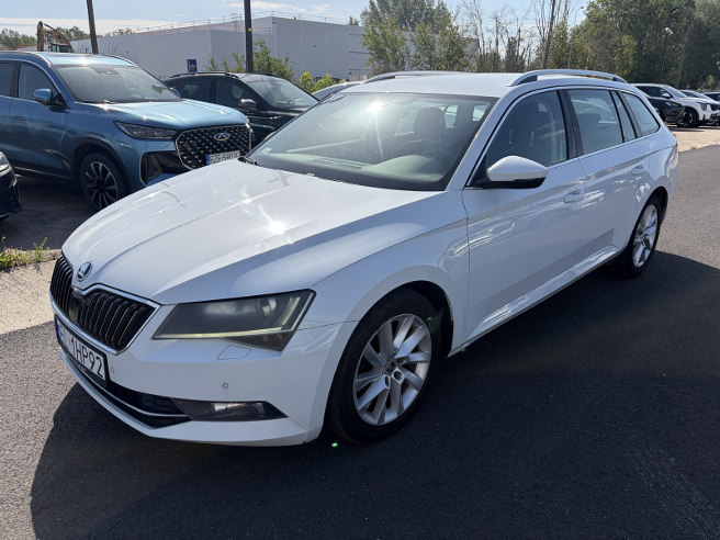 SKODA Superb III Kombi 2.0 TDI Sportline DSG