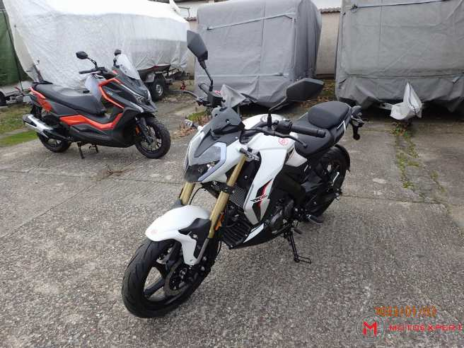KEEWAY RKF125
