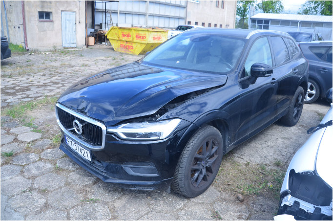 VOLVO XC60 D4 AWD Momentum aut