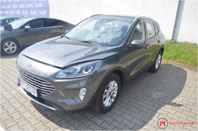 FORD Kuga 1.5 EcoBoost FWD Titanium