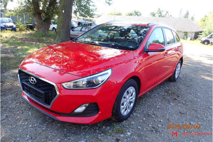 HYUNDAI i30 1.4 Classic +