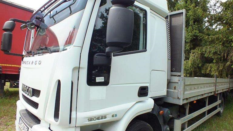 IVECO EUROCARGO ML 120 E25