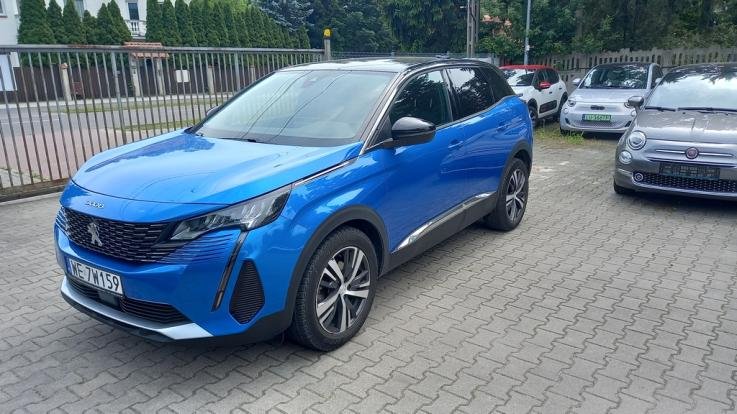 PEUGEOT 3008 1.2 PureTech Allure