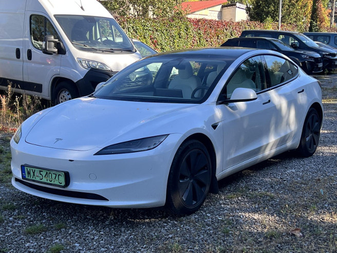 TESLA Model 3 Long Range AWD