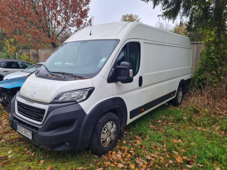 PEUGEOT Boxer 435 BlueHDi L4H2 Pro