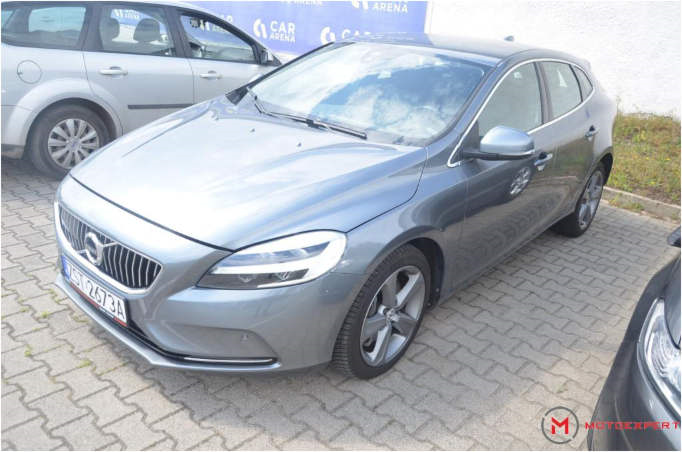 VOLVO V40 T3 Drive-E Inscription aut
